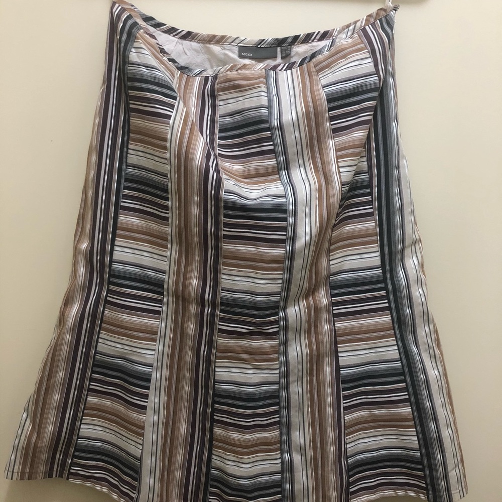 Clothes - Picture 11 of 16